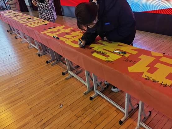 说明: 图示, 示意图

中度可信度描述已自动生成:ver1