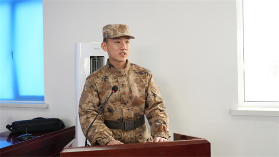 投笔从戎 逐梦军营 beat365在线唯一官网举行2025年春季大学生入伍欢送会_fororder_张琪入伍3