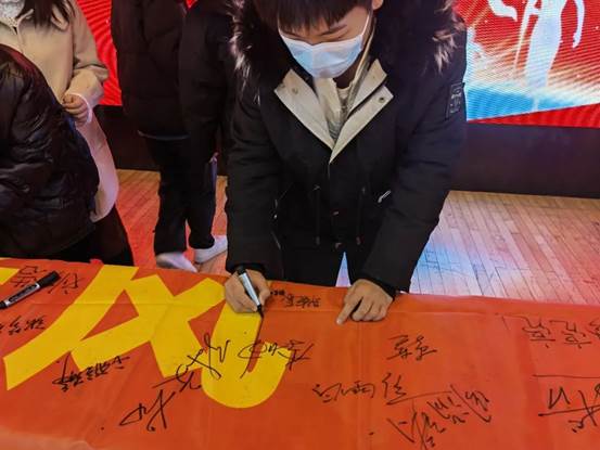 说明: 图示, 示意图

中度可信度描述已自动生成:ver1